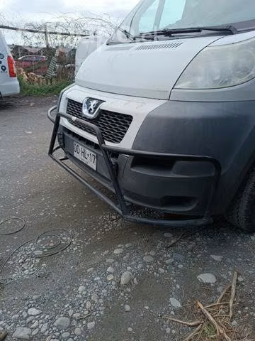 Protección frontal para furgón - Imagen 2