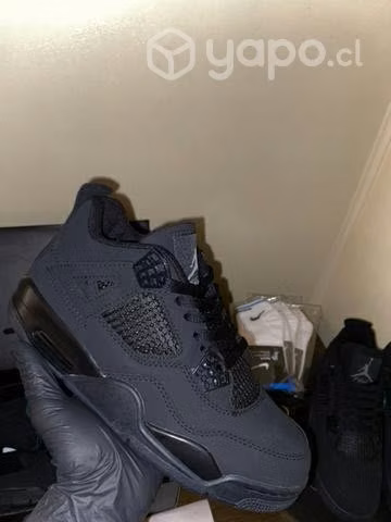 Jordan Retro 4 BLACK CAT