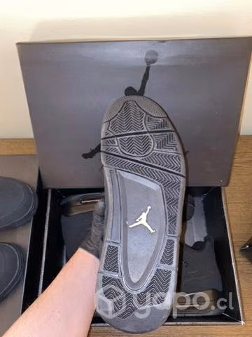 Jordan Retro 4 BLACK CAT