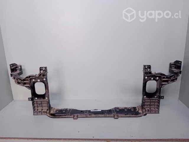 Frontal Kia Cerato dmg la cisterna 19.05