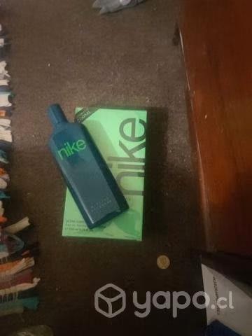 Colonia para hombre