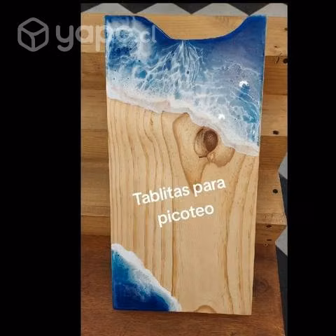 Tablas de picoteo con resina