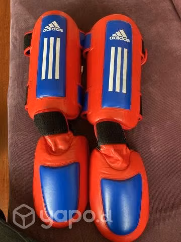 Canilleras y tobilleras de artes marciales Adidas