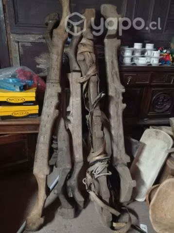 Yugos de madera natiba antigüos