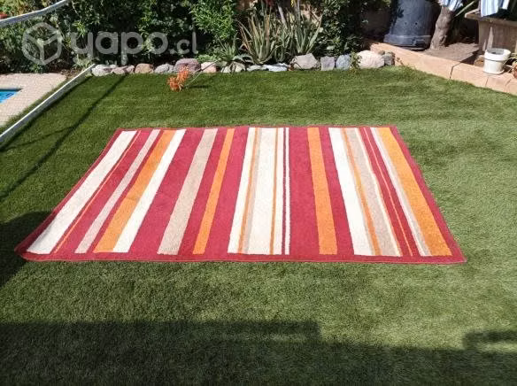 Hermosa alfombra en excelente estado