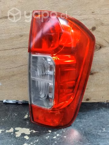 Foco Nissan np300 /m01jrgd