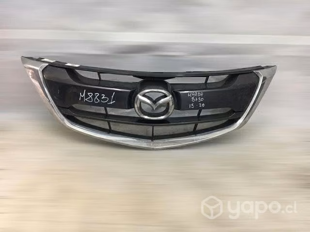 Máscara mazda bt