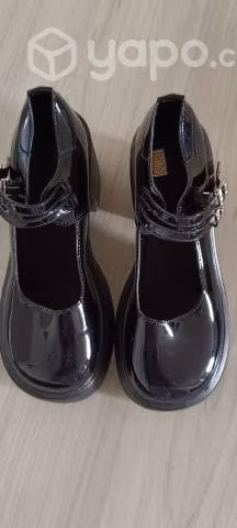 Zapatos negros con tacón - Imagen 2