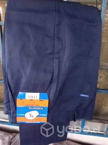 Pantalones y chaquetas industriales nuevos