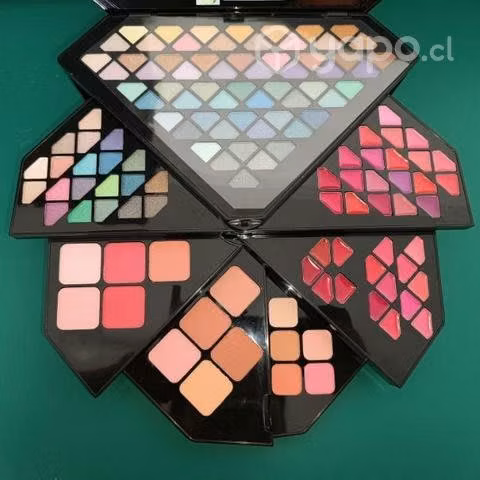 Maquillaje nuevo 130 colores