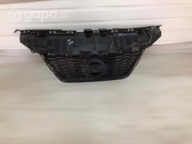 Mascara nissan versa 2020 2022