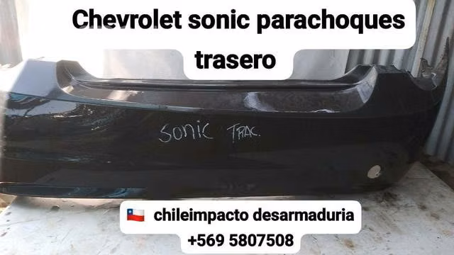 Parachoque tracero Chevrolet Sonic desarmaduría