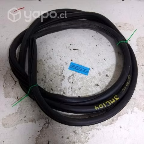 Goma contorno puerta trasera izq JMC Vigus