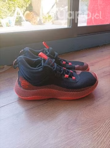 Zapatillas Curry Hovr Splash 1