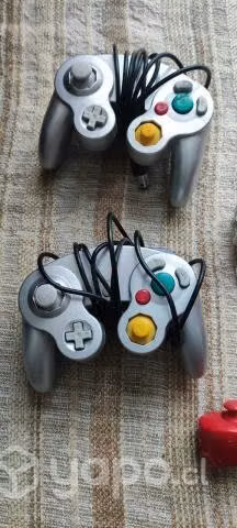 Nintendo Wii roja DESBLOQUEADA + 2 juegos