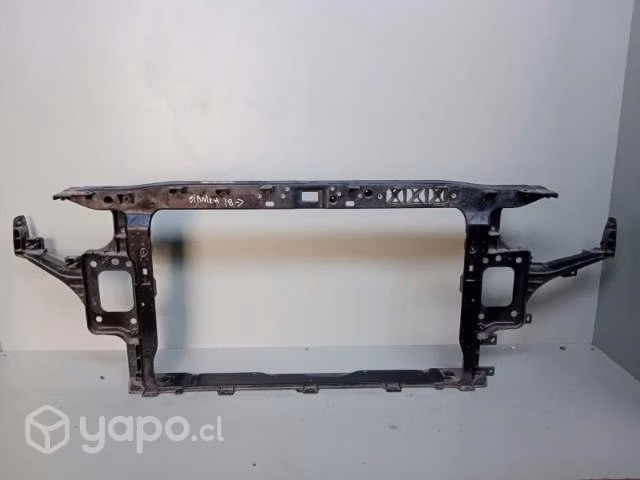 Frontal hyundai elantra dmg la cisterna 30.02