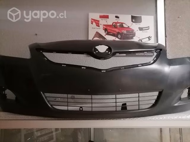 Parachoque delantero nuevo con rejilla toyota - Imagen 2