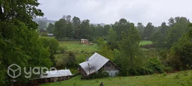 Se vende hermoso campo de casi 3 hectáreas (2,4)