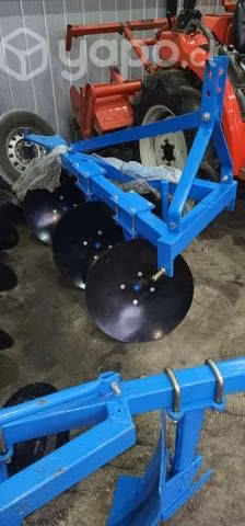 Arado de 3 discos