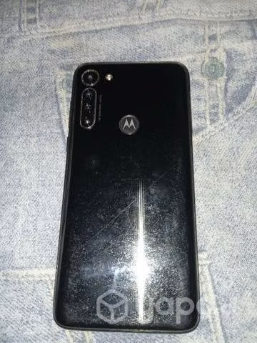 Motorola g8