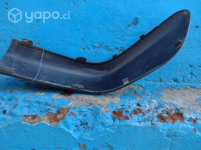 Moldura de parachoque der citroen Xsara 2003-2005
