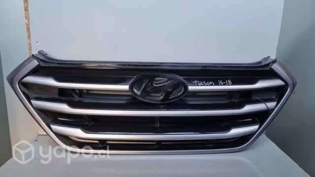 Mascara hyundai tucson 16-18 dmg la cisterna 55.02