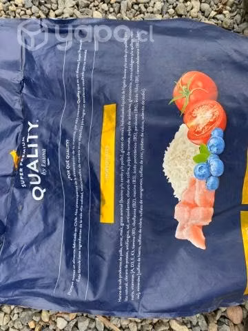 Saco 15 kg Alimento Perro marca Quality