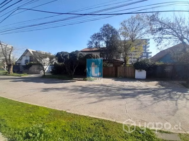 2.200 m2 terreno urbano con destino inmobiliario