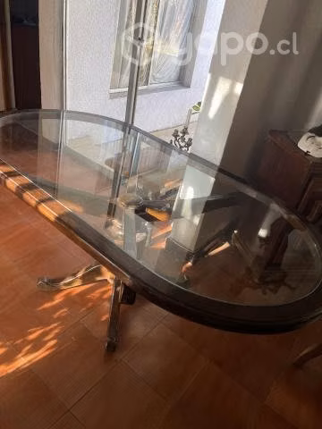 Mesa barata con retiro en la reina
