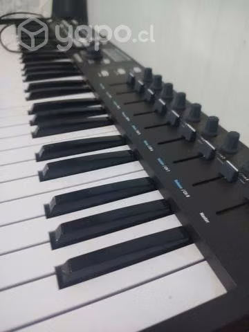 Controlador MIDI arturia keylab essential 61 - Imagen 2