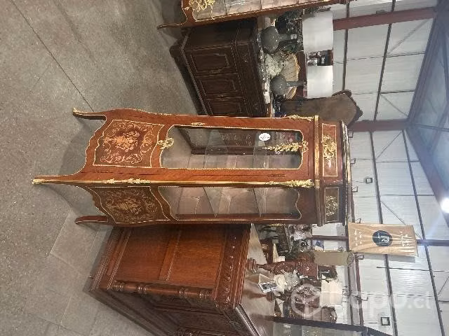 Vitrinas & sofás