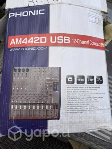Mixer phonic AM442D 12 canales