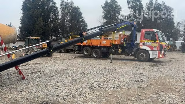Arriendo Camión Pluma Ford