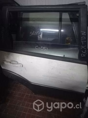 Puerta trasera derecha samgyon rexton