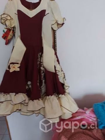 Vestido de huasa oficial