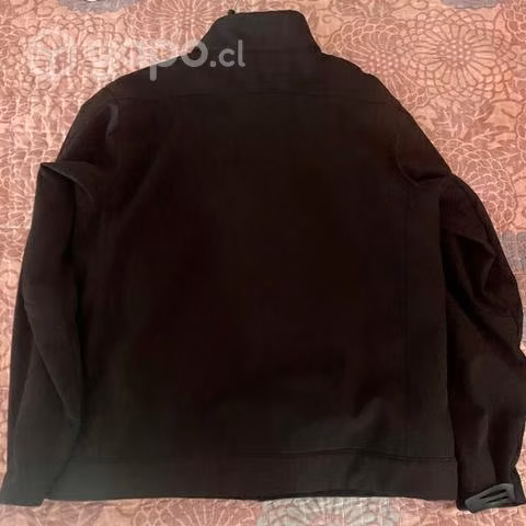 Chaqueta con polar negra. Usada. Talla M - Imagen 2