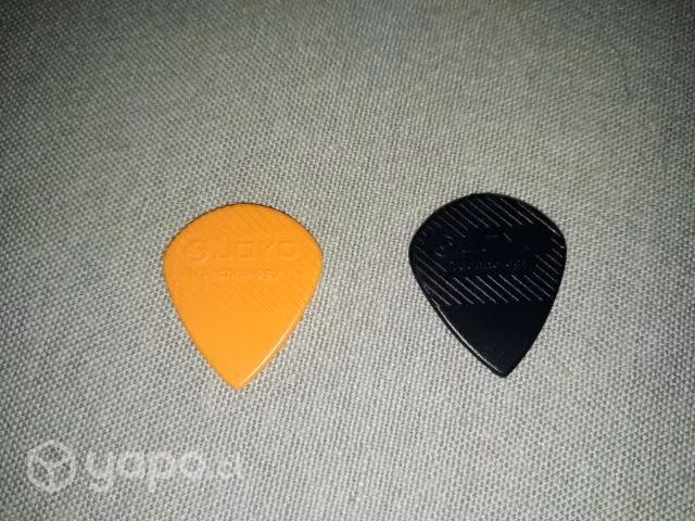 Uñetas de guitarra marca Joyo de 1.5 mm