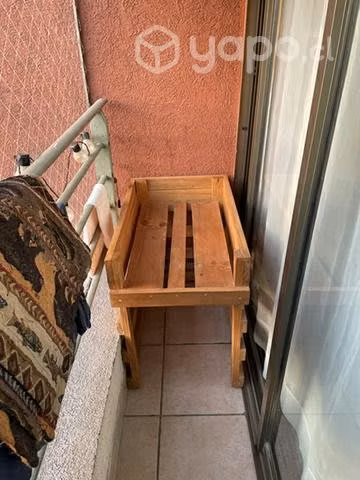 Cama de madera para mascotas