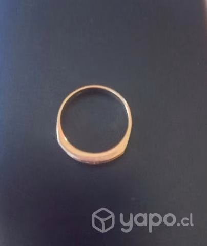 Anillo de oro