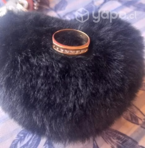 Anillo de oro