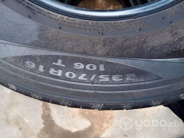 Neumaticos en buen estado y casi nuevos