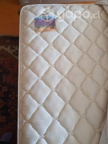 Cama 1 plaza con velador y colchón