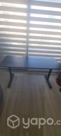 Mesa de escritorio ajustable