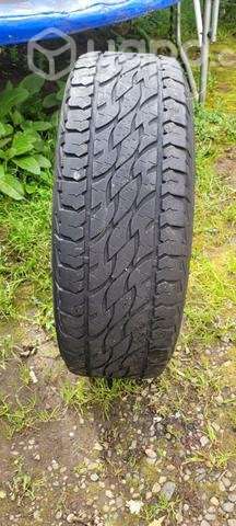 Neumatico Bridgestone 245/65 R17 - Imagen 2