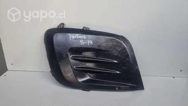 Tapa de neblinero peugeot partner dmg la cist90