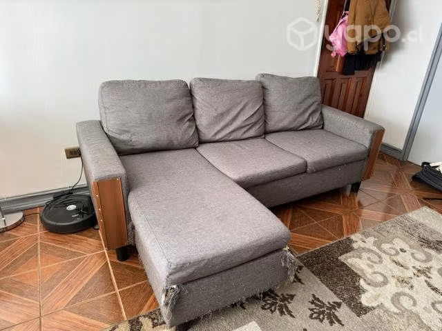 Sofá gris oscuro en L