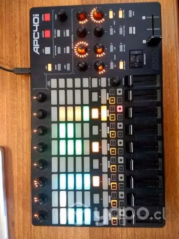 Akai APC40 MKII en perfecto estado - Imagen 4