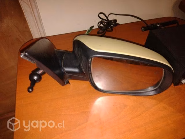 Espejo Hyunday accent 2010 izquierdo