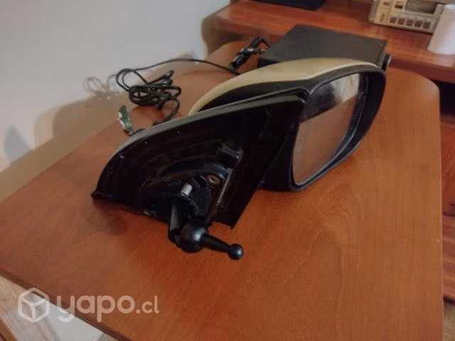 Espejo Hyunday accent 2010 izquierdo