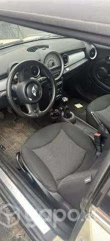 Mini cooper en desarme